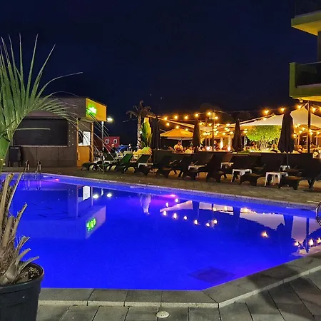 شقة Dezactivat H28 *